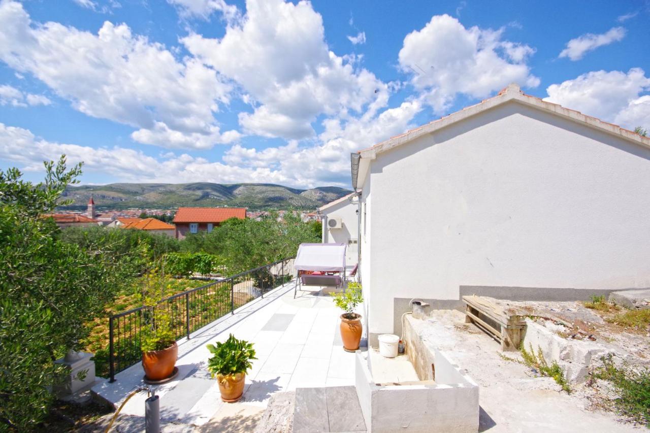 Holiday House With Wifi Trogir - 15319 Exterior photo