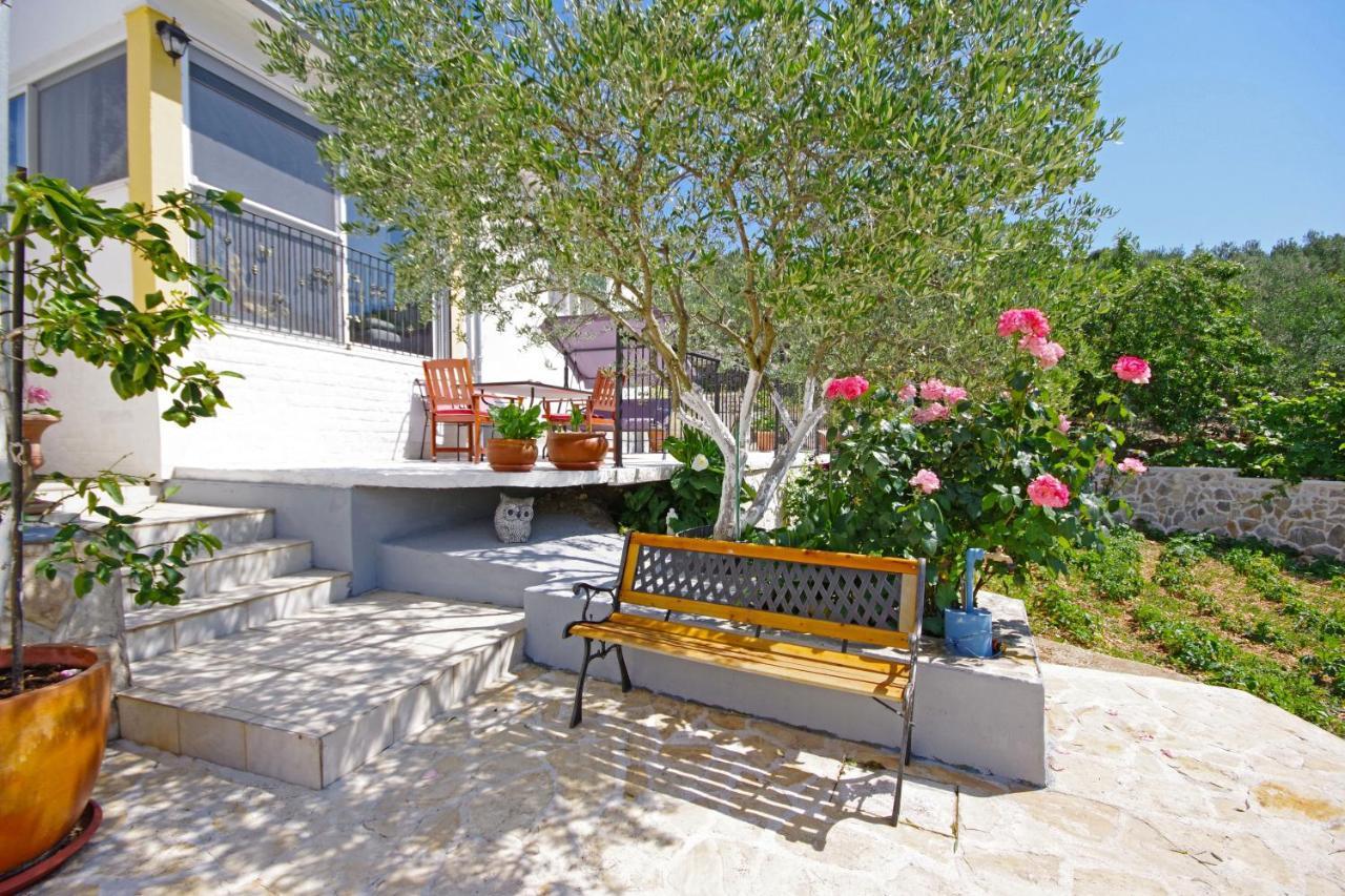 Holiday House With Wifi Trogir - 15319 Exterior photo