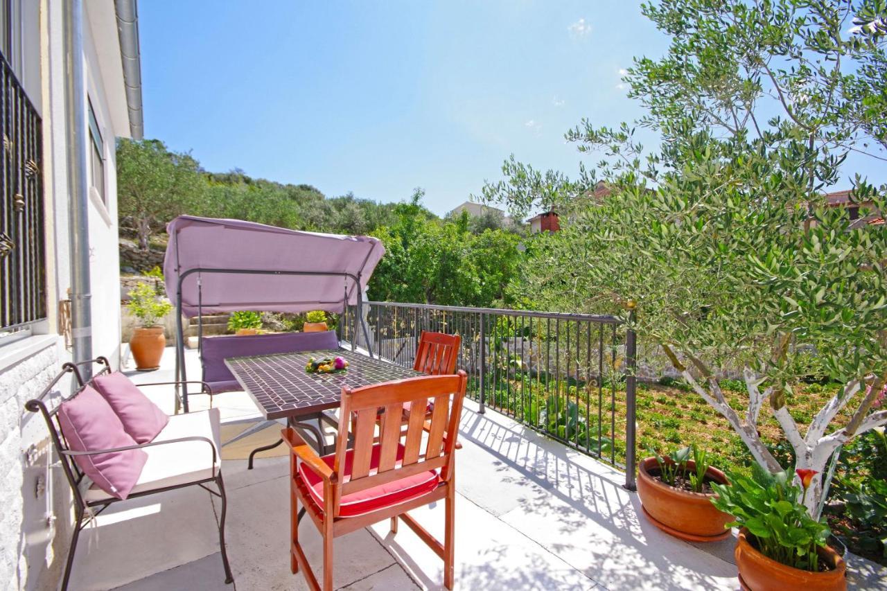 Holiday House With Wifi Trogir - 15319 Exterior photo