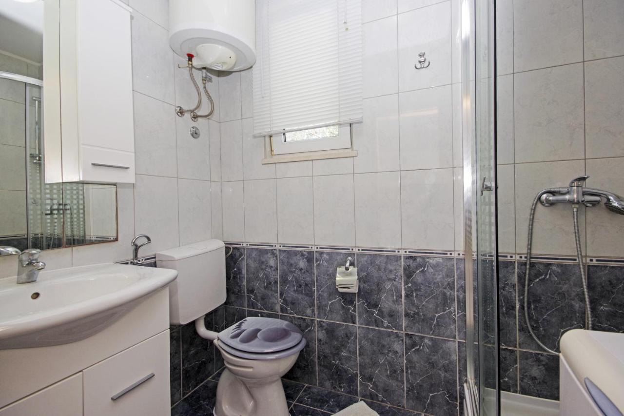 Holiday House With Wifi Trogir - 15319 Exterior photo